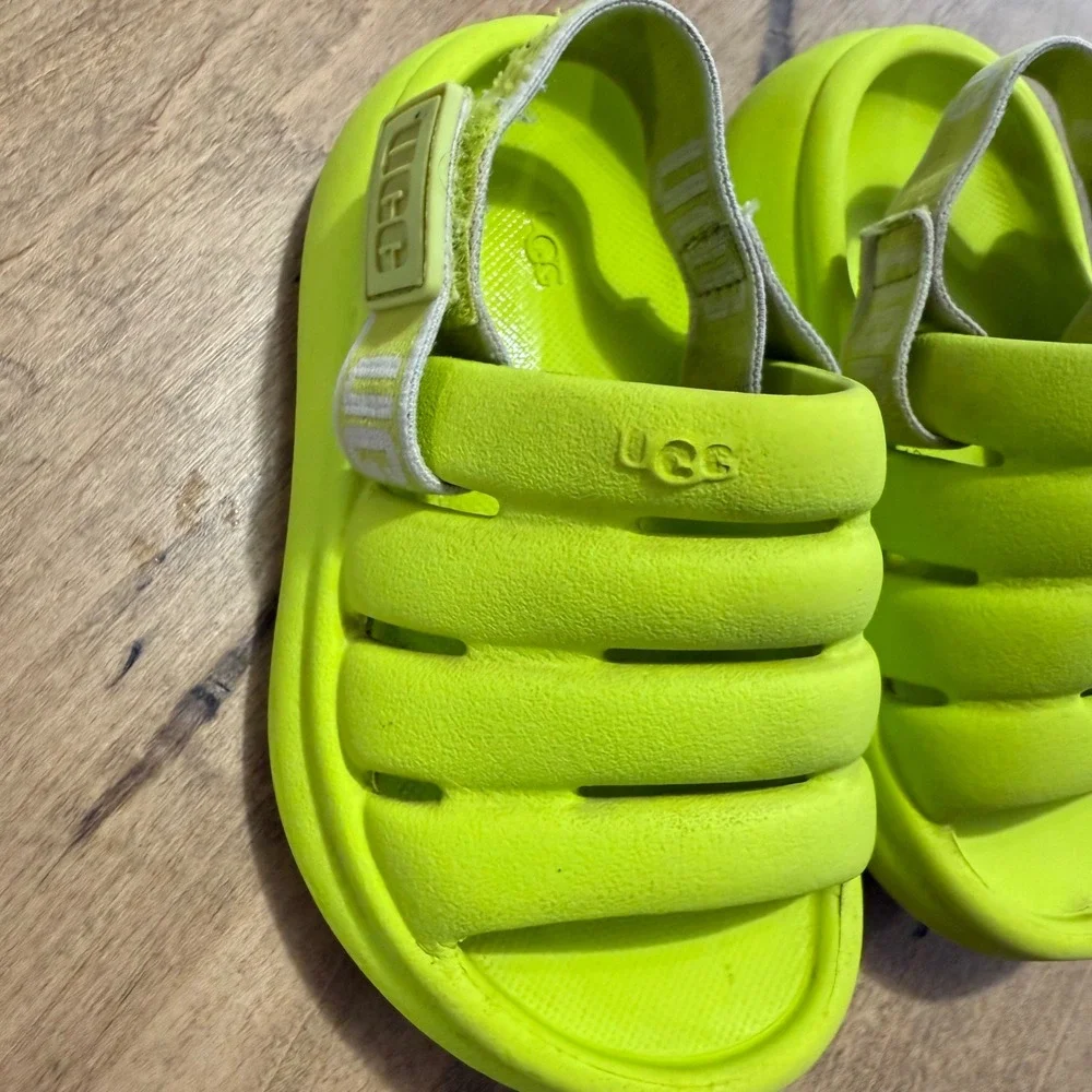 UGG pre owned